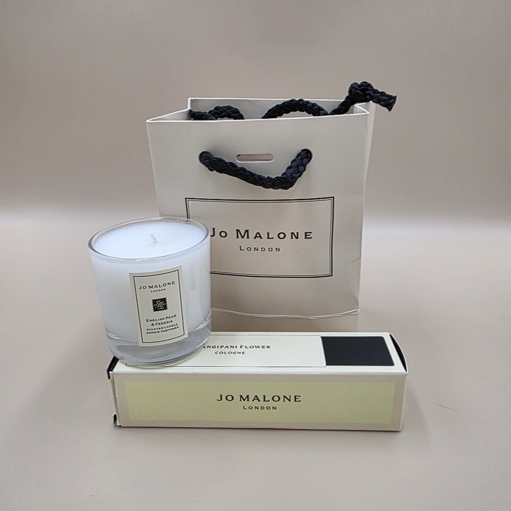 Jo Malone Cream Candle And Bonus Item with Gift Bag - Picture 1 of 2